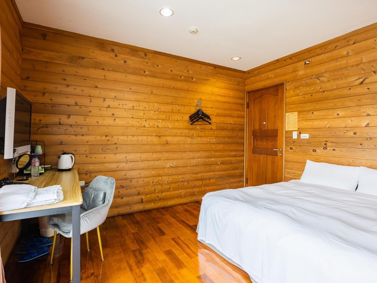 Bishui Shanju Lakeside B&B Yuchi Exterior foto